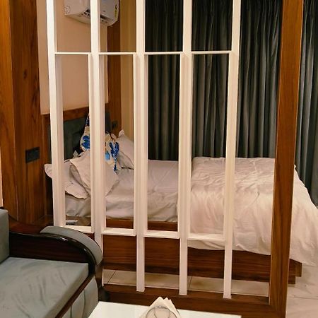 The Cerro Ricco 2 Hotel Zirakpur Bagian luar foto